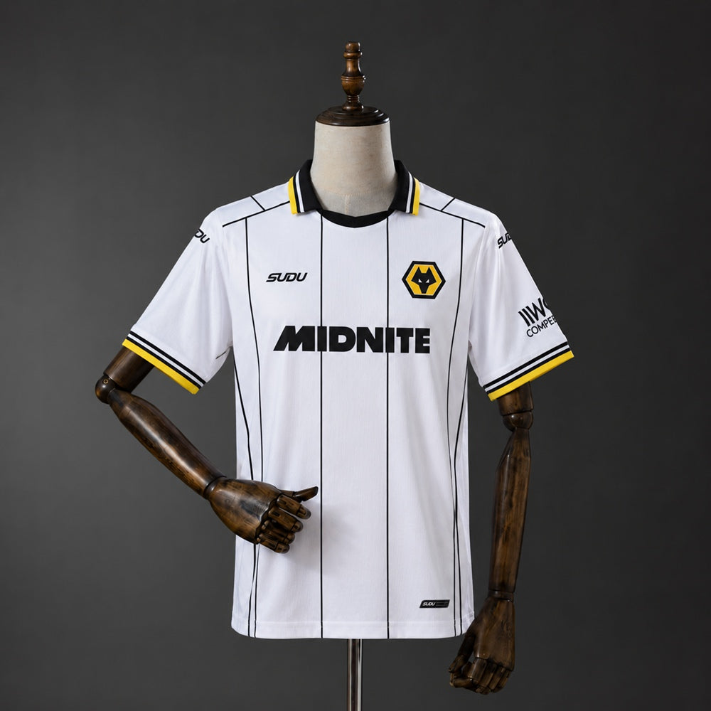 Wolves Away 26/27