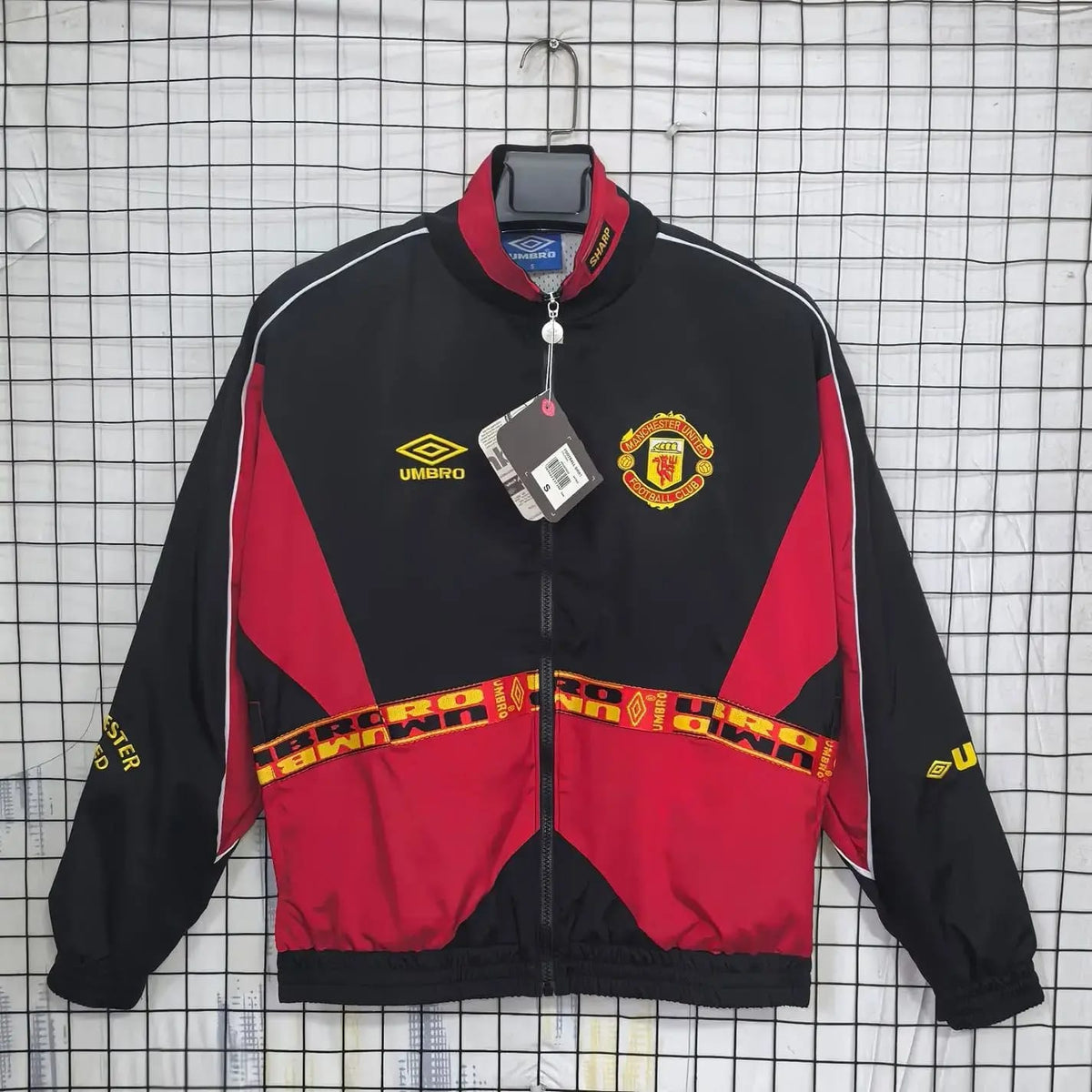 Manchester United 96/97 Black & Red Windbreaker
